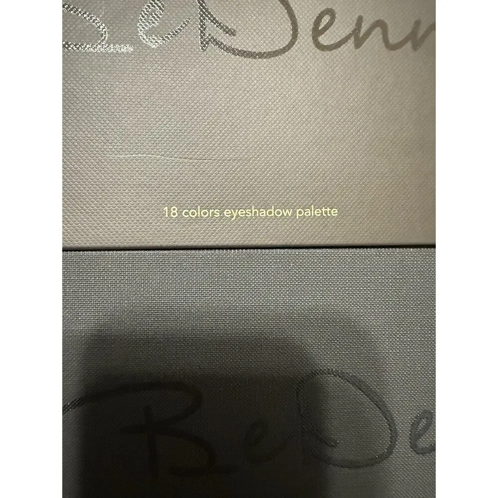 BeDenno 18 Color Eyeshadow Palette